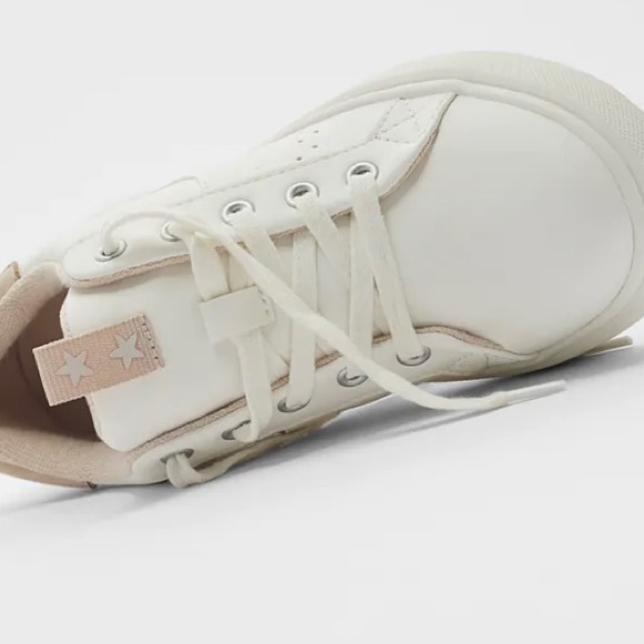 SOLD: ZARA Sneakers - Picture 3 of 4